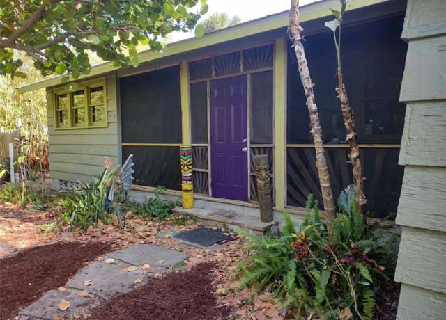 Property at 1044 Virginia Dr, Sarasota, FL 34234, 2 beds, 1.5 baths