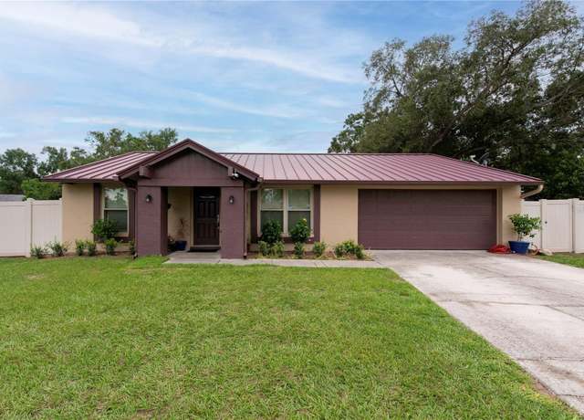 Property at 3509 King George Ln, Seffner, FL 33584, 6 beds, 3 baths