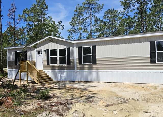 Property at 611 NE 130 Ave NE, Williston, FL 32696, 4 beds, 2 baths
