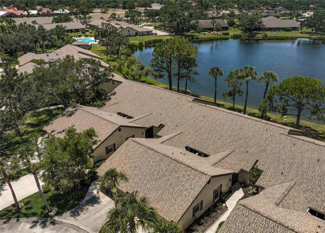 Property at 7118 Lakeside Dr #7118, Sarasota, FL 34243, 3 beds, 2 baths