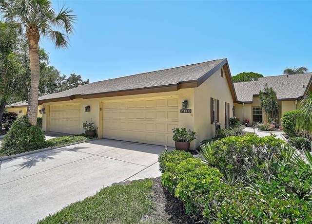 Property at 7118 Lakeside Dr #7118, Sarasota, FL 34243, 3 beds, 2 baths