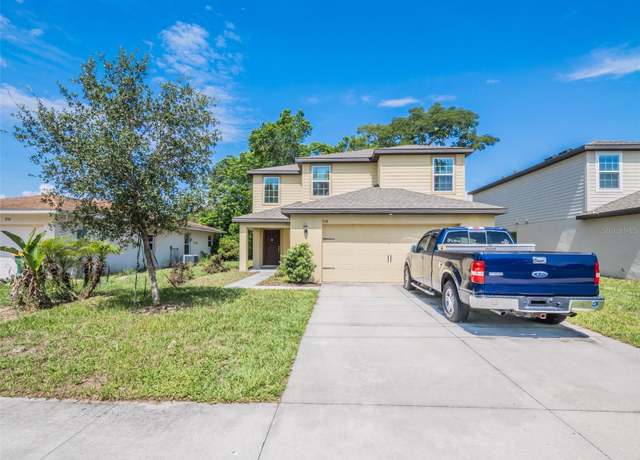 Property at 938 Mansfield Rd, Tavares, FL 32778, 3 beds, 2.5 baths