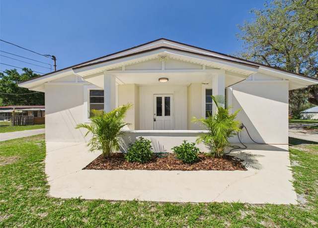 Property at 1600 W Derby Ave, Auburndale, FL 33823, 4 beds, 4 baths