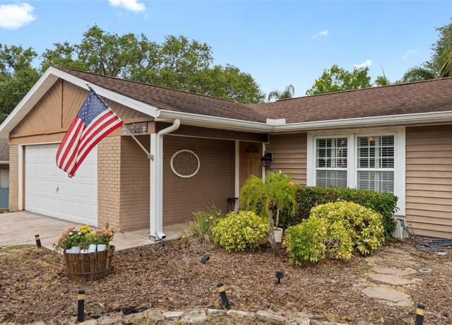 Property at 1686 Spottswood Cir, Palm Harbor, FL 34683, 3 beds, 2 baths