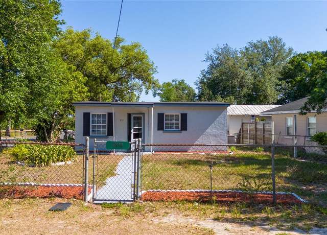 Property at 1814 Leroy Dr, Haines City, FL 33844, 3 beds, 2 baths