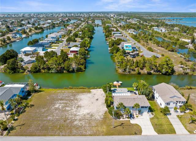 Property at 4041 Amberjack Dr, Hernando Beach, FL 34607