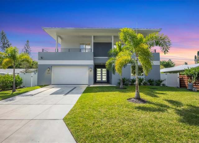 Property at 2234 Hibiscus St, Sarasota, FL 34239, 4 beds, 4 baths