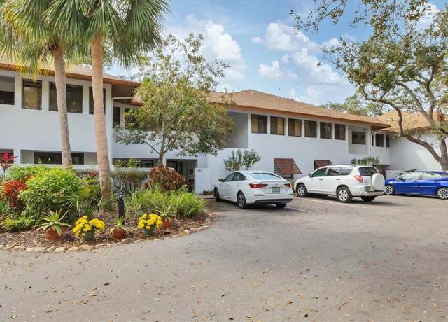 Property at 3330 Thornwood Rd #3330, Sarasota, FL 34231, 2 beds, 2 baths