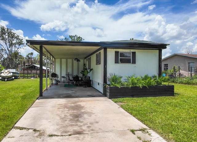 Property at 2936 N Palm Cir, Haines City, FL 33844, 3 beds, 1.5 baths