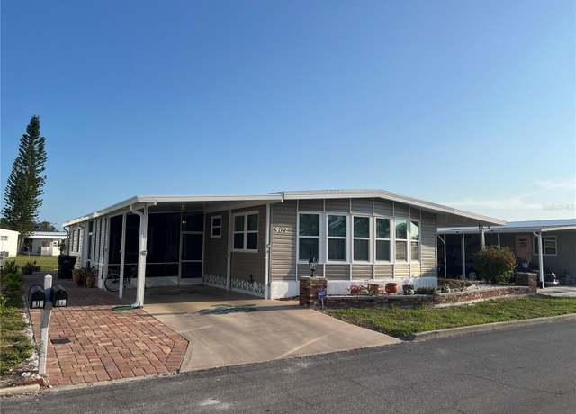 Property at 902 Jolanda Cir, Venice, FL 34285, 2 beds, 2 baths