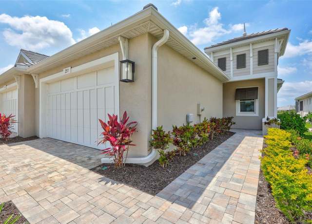 Property at 251 Okeeffe Cir, Bradenton, FL 34212, 2 beds, 2 baths