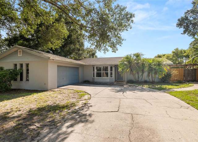 Property at 6421 Calusa Dr, Lakeland, FL 33813, 3 beds, 2 baths