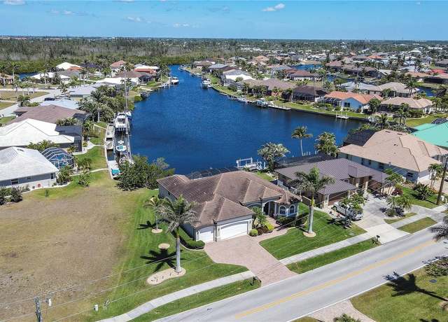 Property at 3606 Whippoorwill Blvd, Punta Gorda, FL 33950, 4 beds, 2 baths