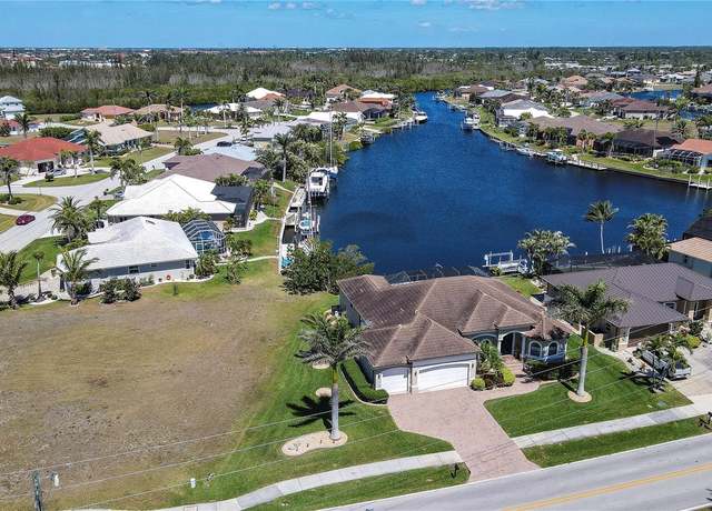 Property at 3606 Whippoorwill Blvd, Punta Gorda, FL 33950, 4 beds, 2 baths