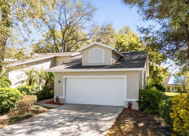 Property at 8722 Village Green Blvd, Clermont, FL 34711, 2 beds, 2 baths