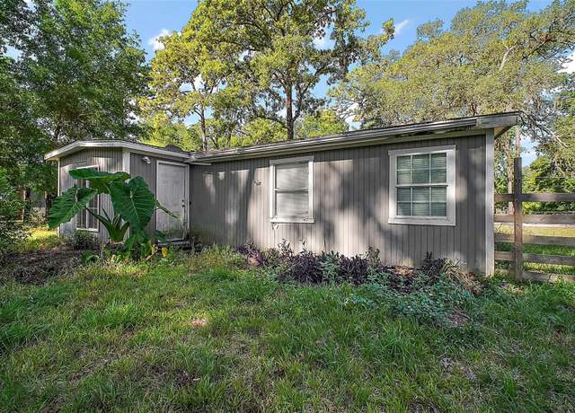 Property at 89 NE 169th Ave, Silver Springs, FL 34488, 2 beds, 1 bath