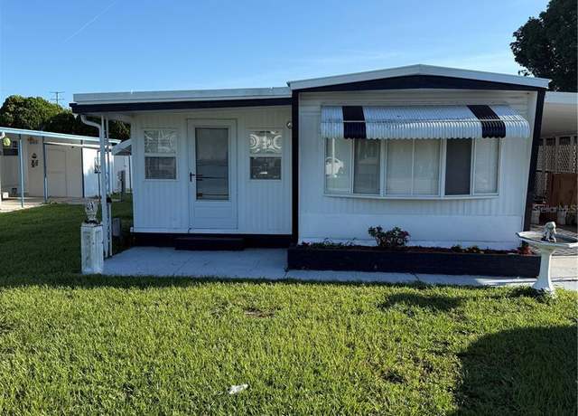Property at 37931 Palmetto Palm Dr, Zephyrhills, FL 33542, 2 beds, 1.5 baths
