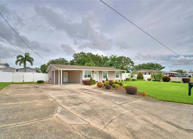 Property at 1000 Thompson Ave, Frostproof, FL 33843, 3 beds, 2.5 baths