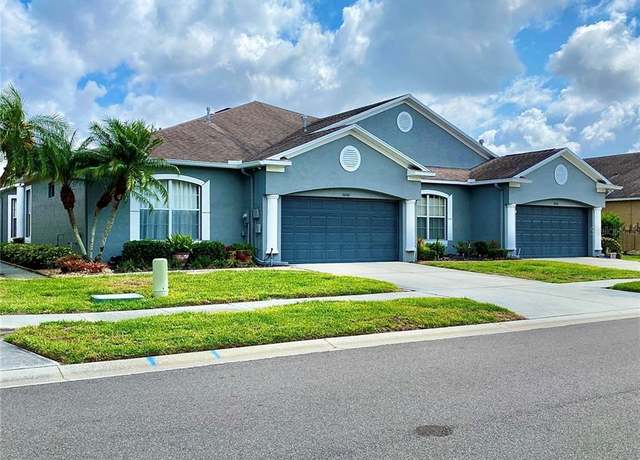 Property at 30442 Lettingwell Cir, Wesley Chapel, FL 33543, 2 beds, 2 baths