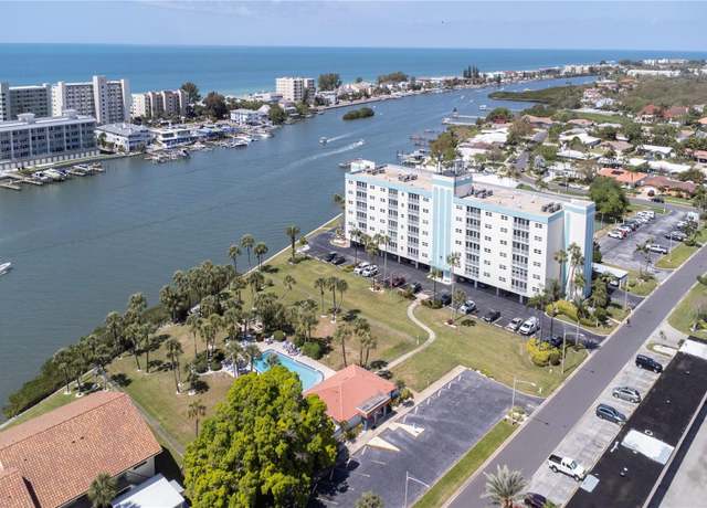 Property at 10216 Regal Dr #708, Largo, FL 33774, 2 beds, 2 baths