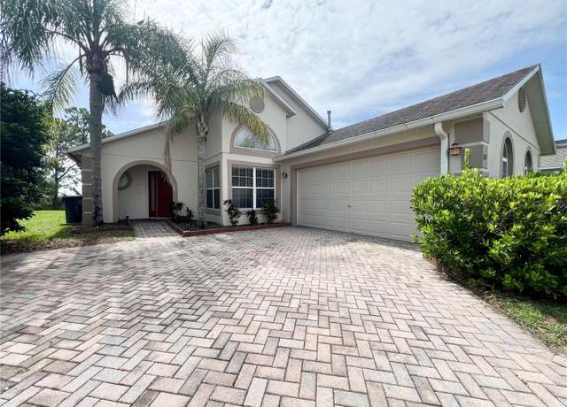 Property at 807 Knightsbridge Cir, Davenport, FL 33896, 3 beds, 2 baths