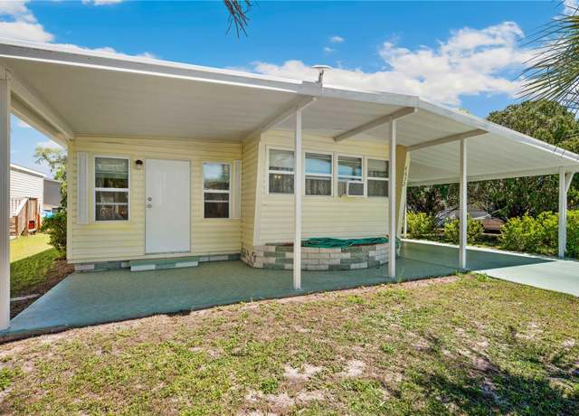 Property at 4632 Coral St, Zephyrhills, FL 33542, 1 bed, 1 bath