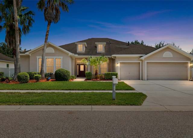 Property at 11845 Newberry Grove Loop, Riverview, FL 33579, 4 beds, 3 baths