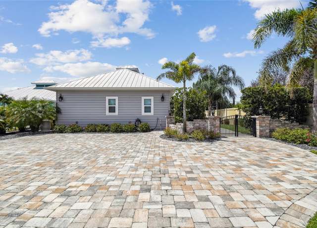 Property at 8574 SW Sand Crane Cir, Arcadia, FL 34269, 1 bed, 1 bath
