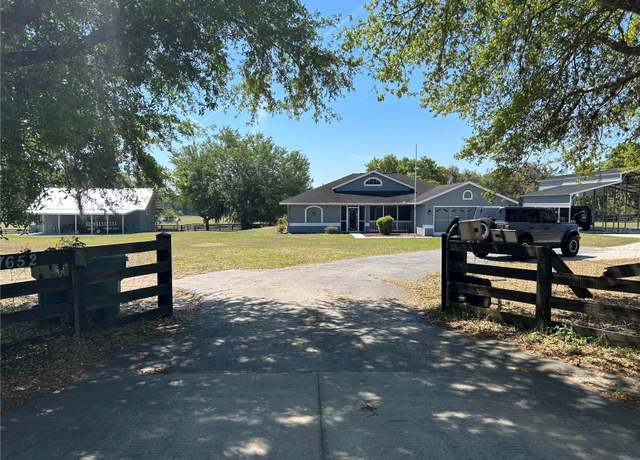 Property at 7652 E Derby Oaks Dr, Floral City, FL 34436, 5 beds, 3 baths