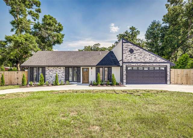 Property at 3925 Clubhouse Rd, Lakeland, FL 33812, 4 beds, 3 baths