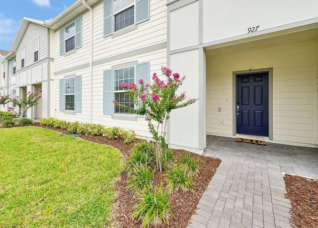 Property at 927 Paradise Dr, Davenport, FL 33897, 5 beds, 4.5 baths