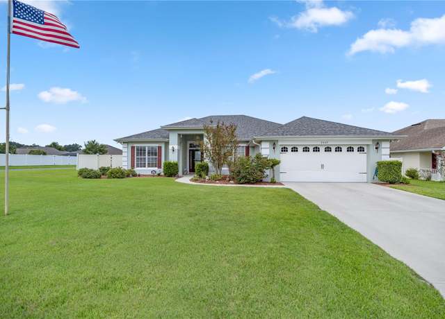 Property at 3967 SE 99th St, Belleview, FL 34420, 4 beds, 2 baths