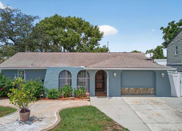 Property at 8611 Jolly Roger Dr, Hudson, FL 34667, 3 beds, 2 baths