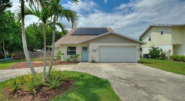 Photo of 440 Lake Daisy Dr, Winter Haven, FL 33884