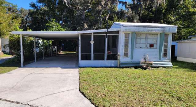 Photo of 1127 Lakewood Cir E, Lakeland, FL 33801