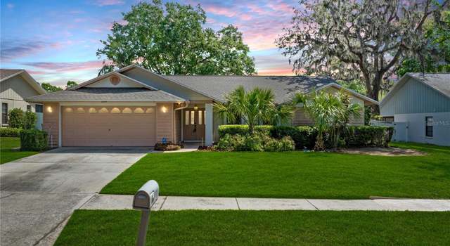 Photo of 2925 Starmount Dr, Valrico, FL 33596