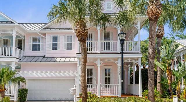 Photo of 916 Hemingway Cir, Tampa, FL 33602