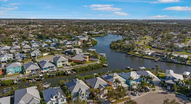 Photo of 6411 Grenada Island Ave, Apollo Beach, FL 33572