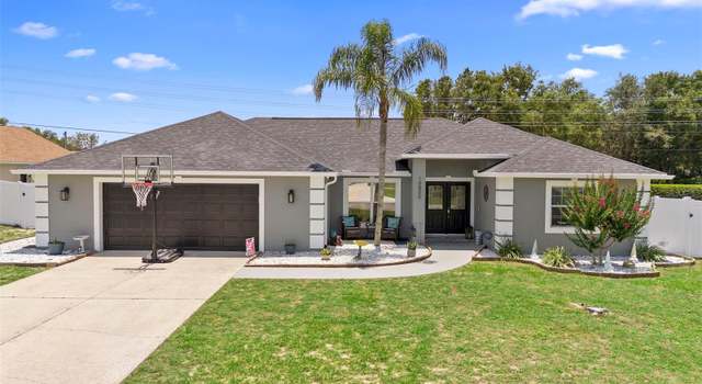 Photo of 10800 Crescent Ridge Loop, Clermont, FL 34711