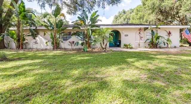 Photo of 35836 Lakeshore Dr, Dade City, FL 33525