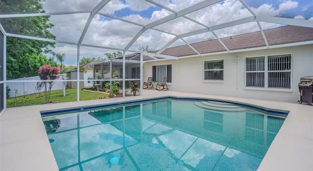 Photo of 4223 Amber Ridge Ln, Valrico, FL 33594