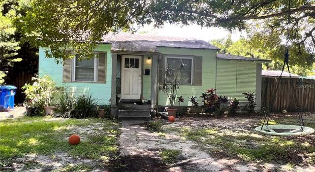 Photo of 1601 Essex Dr N, St Petersburg, FL 33710