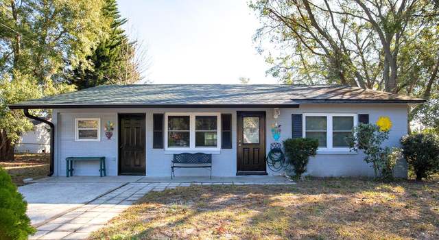 Photo of 418 N Barrow Ave, Tavares, FL 32778