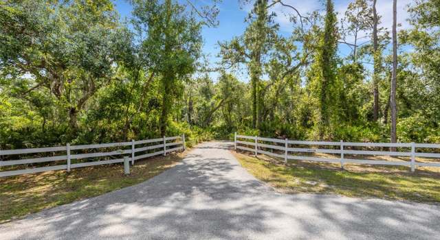 Photo of 14018 Pine Woods Ln E, Sarasota, FL 34240