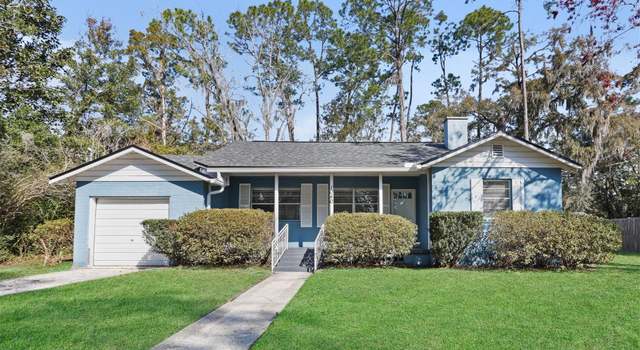 Photo of 1040 NE 13th Pl, Gainesville, FL 32601