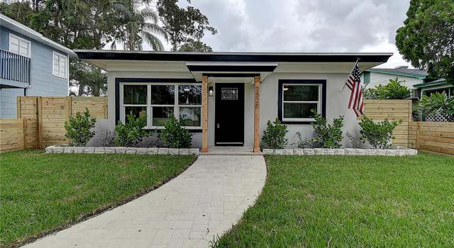 Photo of 3520 Emerson Ave S, ST PETERSBURG, FL 33711