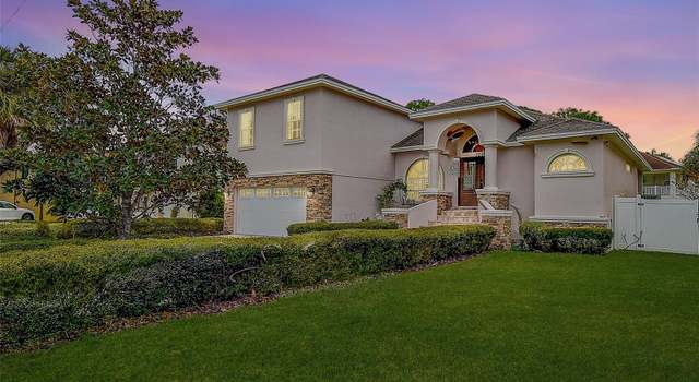 Photo of 720 Sunset Dr, Tarpon Springs, FL 34689