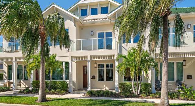 Photo of 12 Country Club Ln, Belleair, FL 33756