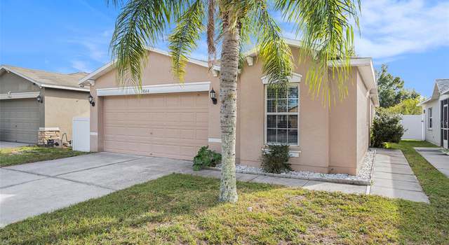 Photo of 7864 Carriage Pointe Dr, Gibsonton, FL 33534