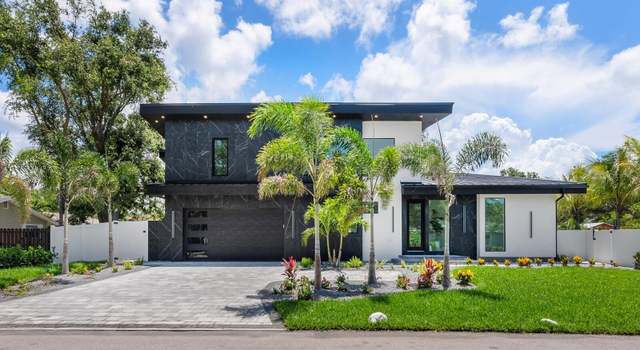 Photo of 1323 Loma Linda Ct, Sarasota, FL 34239